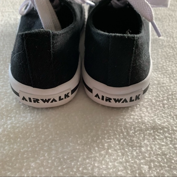 Airwalk Sneakers - Picture 3 of 5